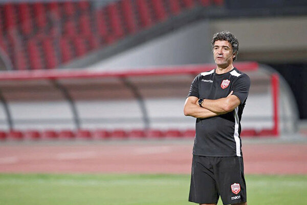 مربی تیم ملی بحرین