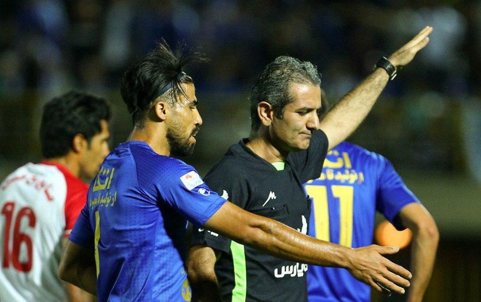 دلیل اخراج دشتی از استقلال چه بود؟