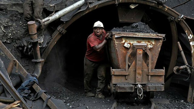 برای کارهای سخت و ساده مزد یکسان تعیین نکنیم برای کارهای سخت و ساده مزد یکسان تعیین نکنیم