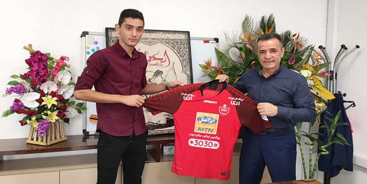 در صورت قرارداد برزگر با پرسپولیس از او و این باشگاه شکایت می‌کنیم