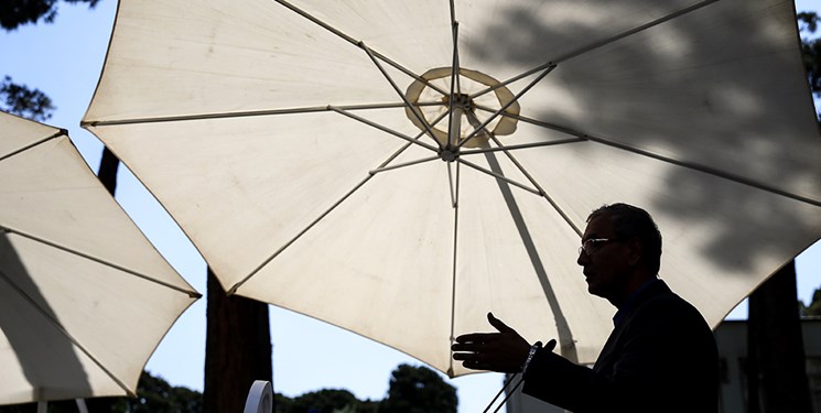 توضیحات دفتر سخنگوی دولت در مورد «تغییرات کوچک در برجام» توضیحات دفتر سخنگوی دولت در مورد «تغییرات کوچک در برجام»