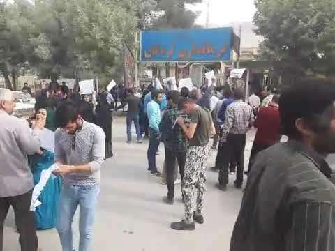 افرادی از آشنایان حکومت پهلوی در ماجرای لردگان دستگیر شدند