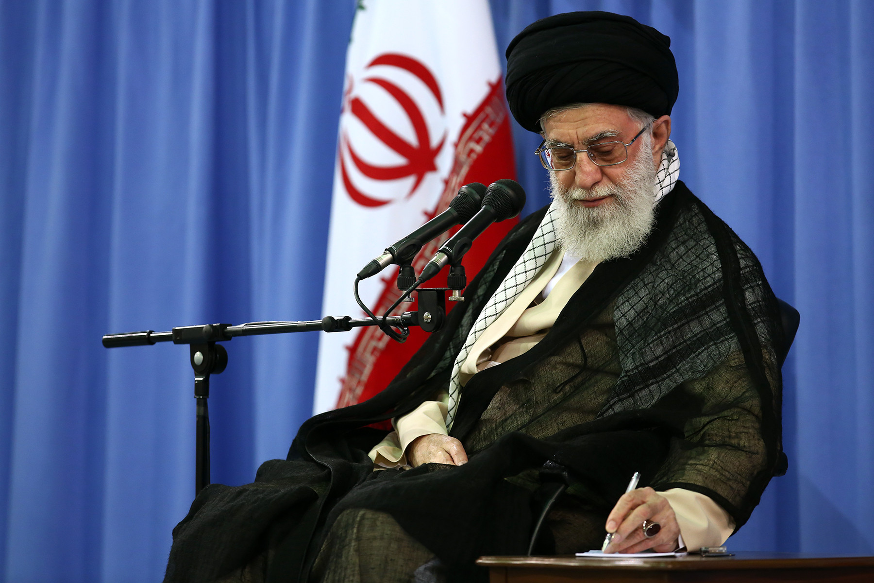 رهبر انقلاب اسلامی سیاست‌های کلی نظام قانون‌گذاری را ابلاغ کردند