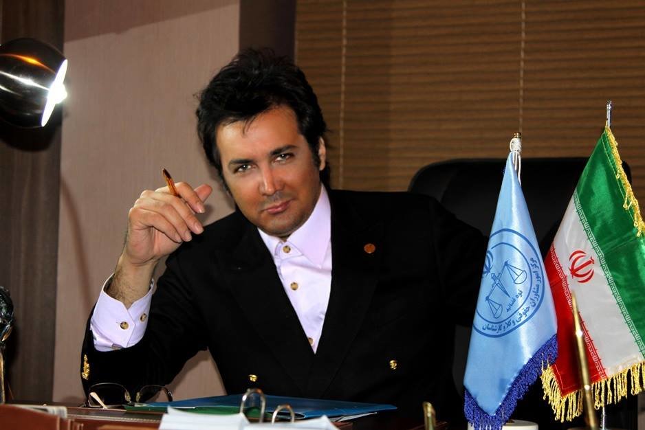 برخی به دنبال لغو پروانه وکالتم هستند/ تا آخرین لحظه با خاطیان اتوبوس مرگ دانشگاه علوم تحقیقات خواهم جنگید