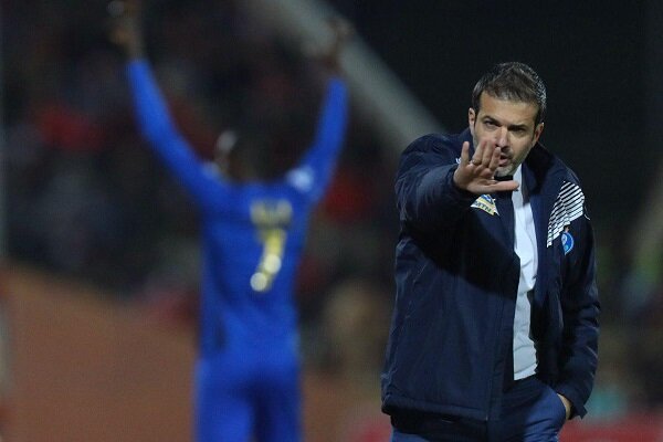 باید مثل بازی با تراکتور گرسنه باشیم/ از تعریف علی پروین ممنونم