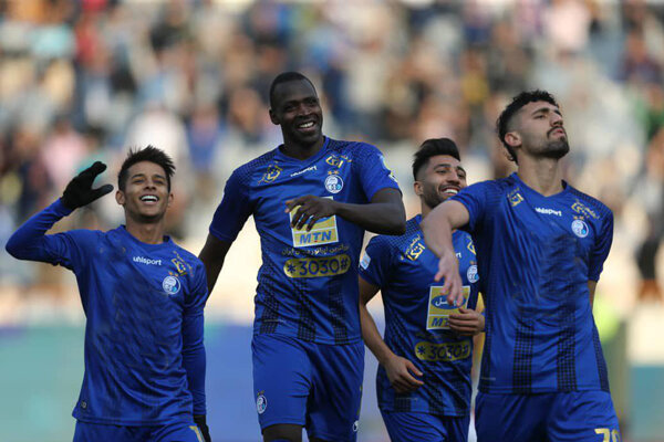 توپخانه ایتالیایی آبی‌ها علیه نفت/ نفس استقلال پشت گوش پرسپولیس