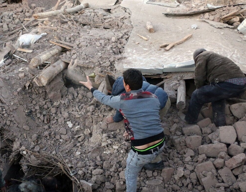 529مصدوم زمینلرزه در آذربایجانشرقی زمینلرزه در آذربایجانشرقی