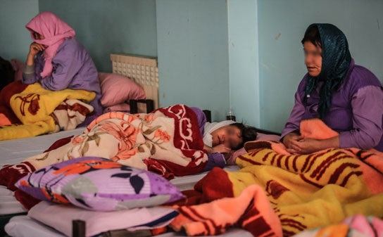 گرمخانه زنان کارتن خواب