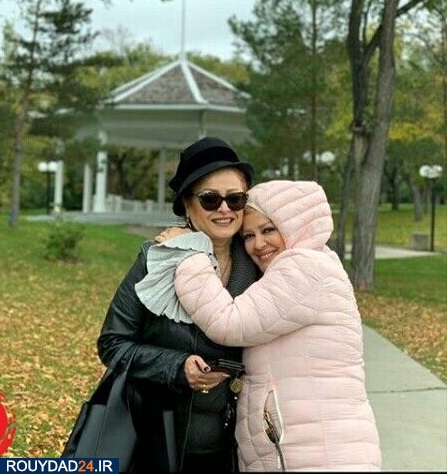 بهاره رهنما و خواهرش 