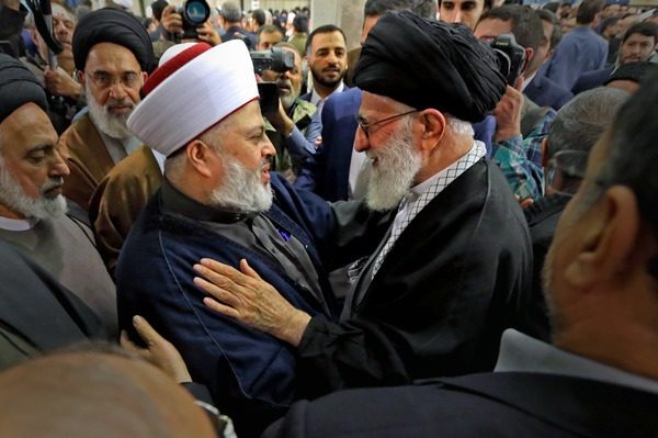 دیدار مسئولان نظام و میهمانان کنفرانس وحدت اسلامی با رهبر انقلاب دیدار مسئولان نظام و میهمانان کنفرانس وحدت اسلامی با رهبر انقلاب