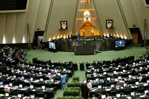 اعتراض به افزایش قیمت بنزین