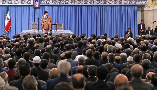 رهبر انقلاب