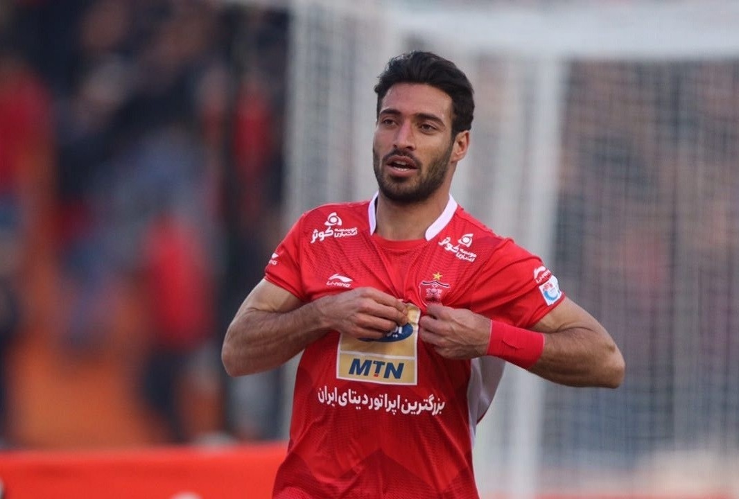 شجاع خلیل‌زاده بازی با شاهین را از دست داد