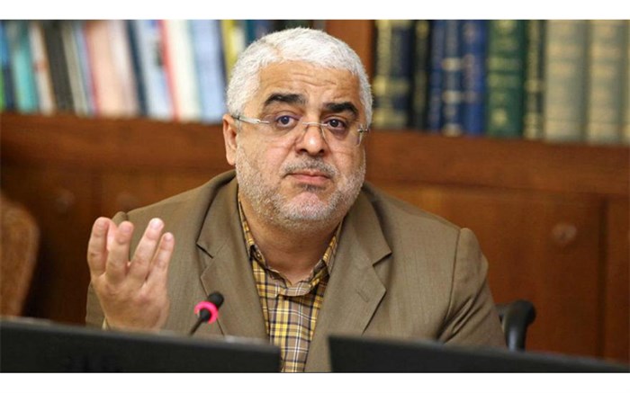 خبرهای خوبی از بیمه البرز به گوش نمی‌رسد/ وزیر اقتصاد از مداخله در امور شرکت‌ها پرهیز کند