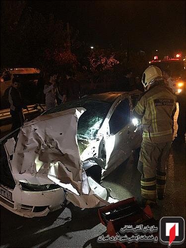 صحنه واژگونی رانا در اتوبان بابایی تهران + عکس صحنه واژگونی رانا در اتوبان بابایی تهران + عکس