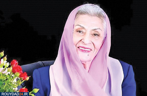 عکس عاشقانه بانوی بازیگر خوش صدا در آغوش پسرش