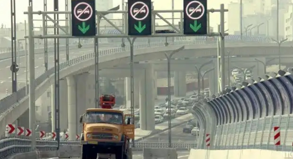 ممنوعیت ترافیکی ورود و تردد کامیون‌ها در تهران ادامه دارد