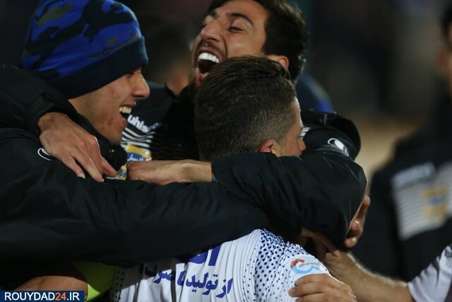 تساوی استقلال در غیاب استراماچونی