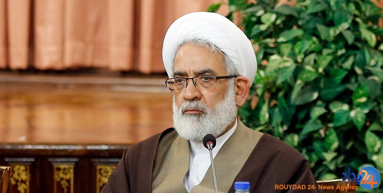 اجرای قانون افزایش قیمت بنزین ناقص بود