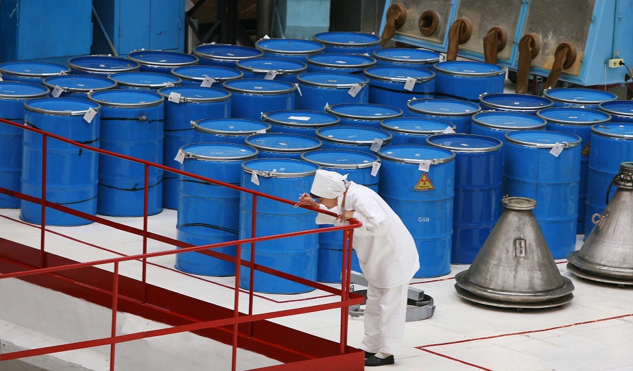 خریداران آب سنگین ایران