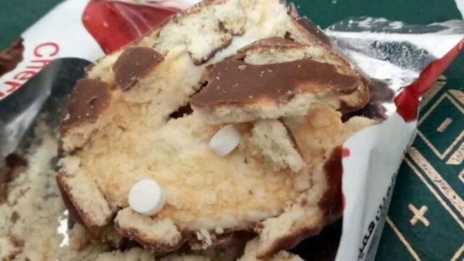 مقامات مسئول درباره ماجرای کیک‌ها و قرص‌ها چه می‌گویند؟