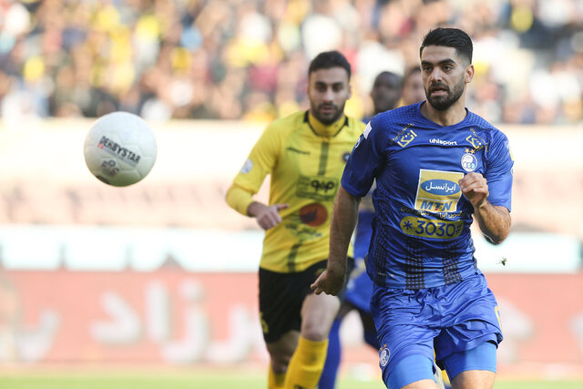 فحاشی و اعتراض به جای روبوسی و خوش و بش