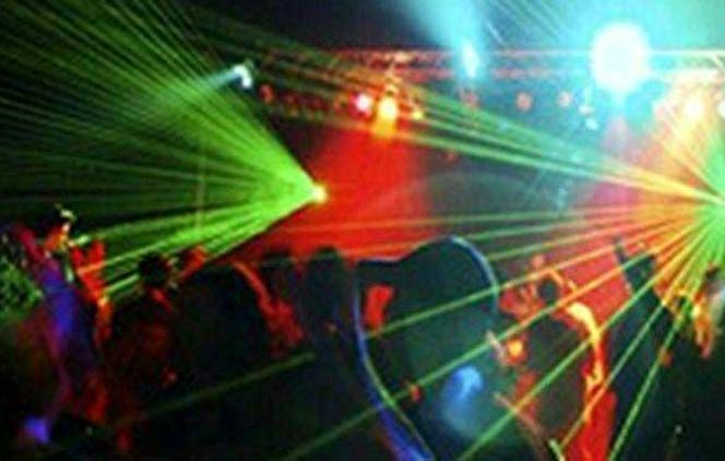 دستگیری ۱۵ دختر و پسر جوان در کرونا پارتی شهریار پارتی