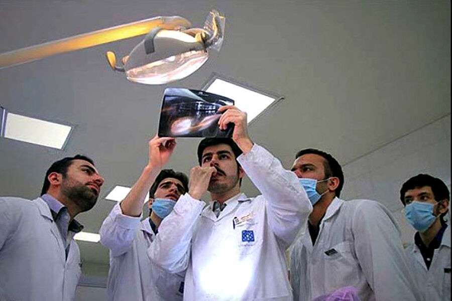 دانشجویان علوم پزشکی 