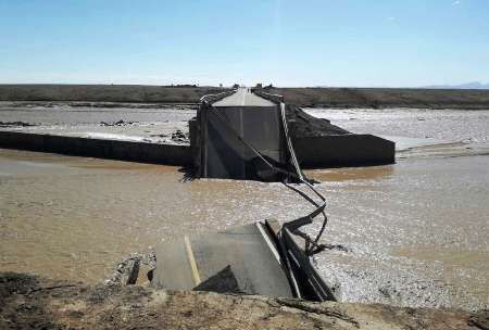 سیلاب ۲ راه اصلی را در خراسان رضوی مسدود کرد سیلاب در خراسان رضوی