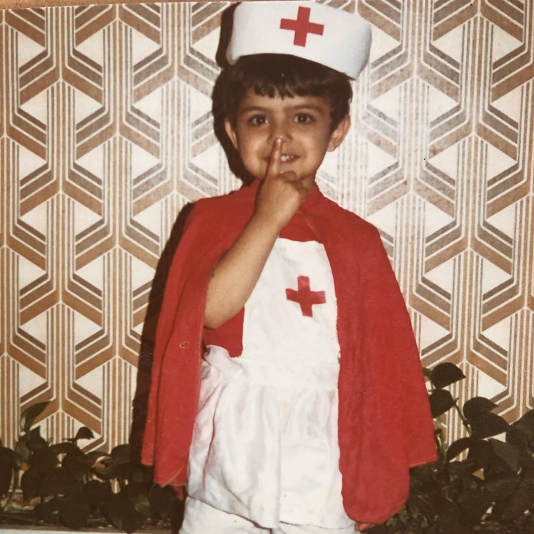 عکس‌هایی بامزه از دوران کودکی خانم بازیگر