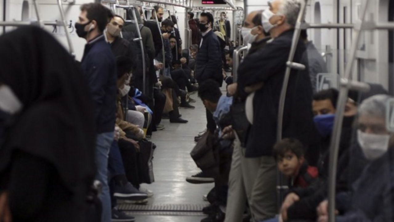 پیشنهاد استفاده از ماسک در مترو