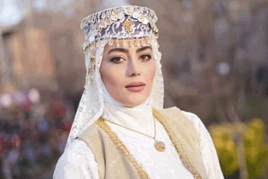 چهره واقعی هدیه بازوند بازیگر خوش چهره نقش روژان سریال نون خ هدیه بازوند