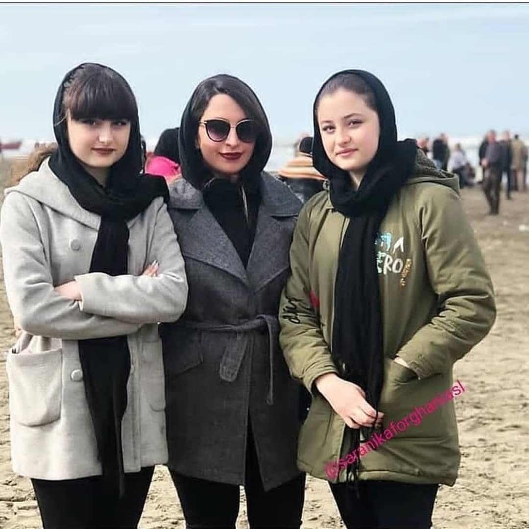 سارا و نیکای پایتخت کنار سفره هفت سین+عکس