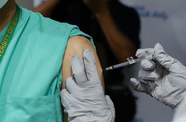 عوارض تزریق واکسن کرونا