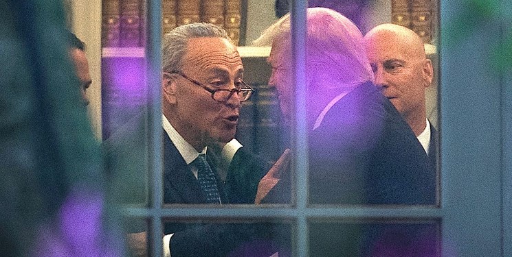 درخواست برکناری ترامپ