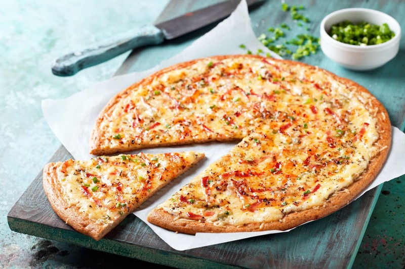 بعد از خوردن پیتزا چه اتفاقی در بدن می‌افتد؟