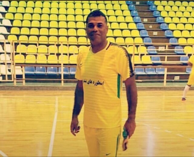 فوتبالیست سابق تیم ملی 