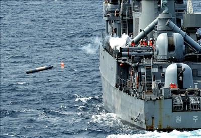 عقبنشینی نظامیان کره جنوبی از تنگه هرمز عقبنشینی نظامیان کره جنوبی از تنگه هرمز