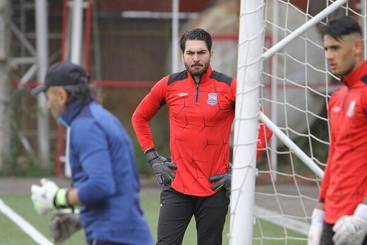 مهار پنالتی توسط حقیقی