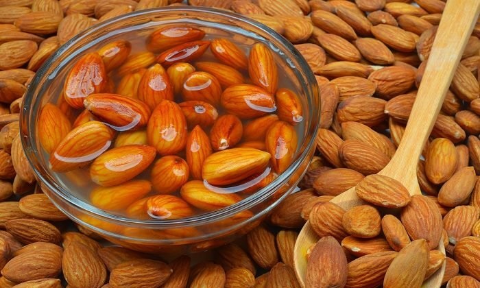 خواص بادام خیس خورده