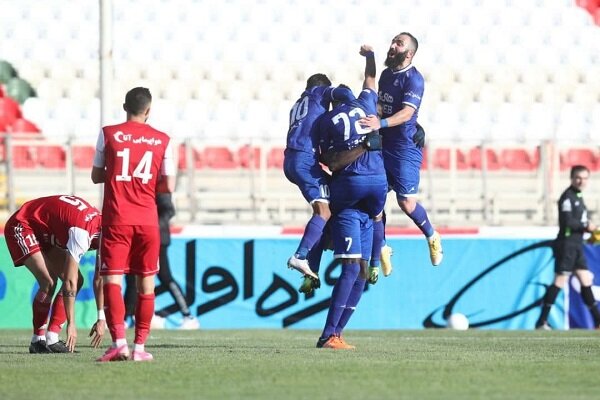 مدافعان به استقلال مدافعان به استقلال