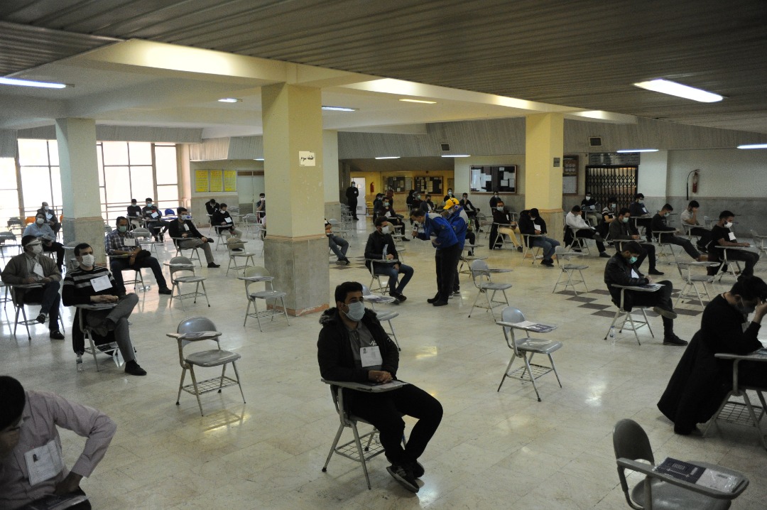 آزمون استخدامی ایران خودرو برگزار شد آزمون استخدامی ایران خودرو برگزار شد