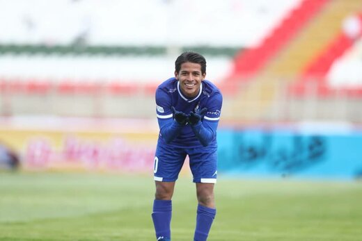 مهدی قایئی بازیکن استقلال