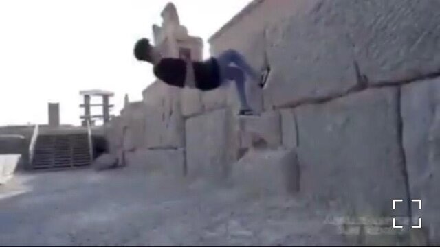 ماجرای پارکور یک نوجوان در تخت جمشید چه بود؟ +فیلم