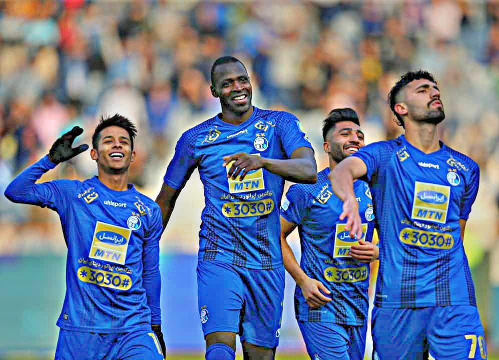 استقلال جرأت جریمه بازیکنانش را دارد؟ استقلال جرأت جریمه بازیکنانش را دارد؟