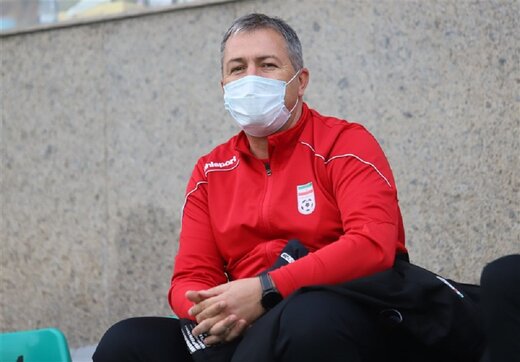 سرمربی تیم ملی فوتبال