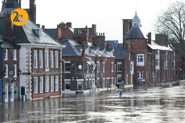 طوفان کریستف بریتانیا را درنوردید