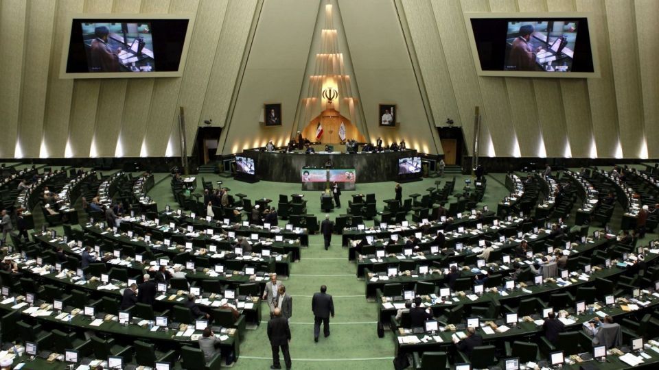 واکنش مجلسی‌ها به سیلی خوردن مأمور راهور