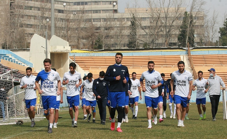 غیبت سه بازیکن در تمرین استقلال