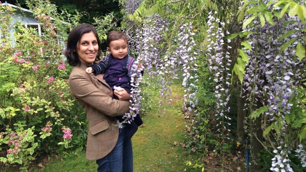  بازگرداندن نازنین زاغری